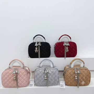 Chic Everyday Handbag for Women